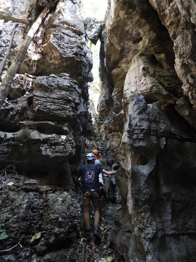 Ciudad de Las Rocas La Fortuna Gallo Giro Exterior foto
