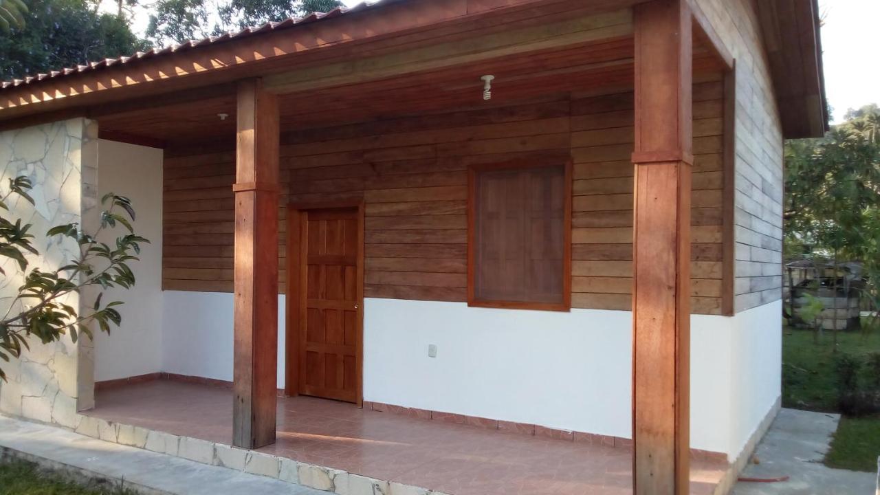 Ciudad de Las Rocas La Fortuna Gallo Giro Exterior foto